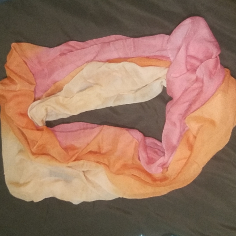 Scarf bundle - Picture 4 of 4